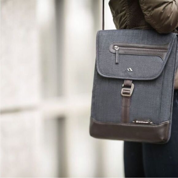 Brenthaven Collins Collection Vertical Charcoal Crossbody Messenger Bag - Picture 2 of 16